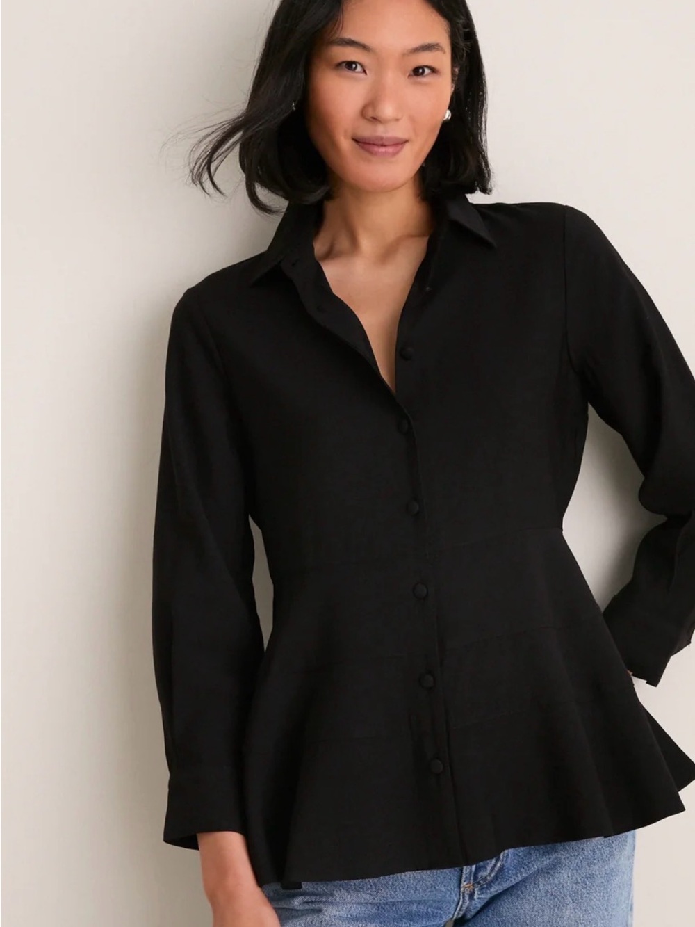 Pomander Place "Black Ashlen Blouse" (Tuckernuck) Size Small Peplum Button
Front